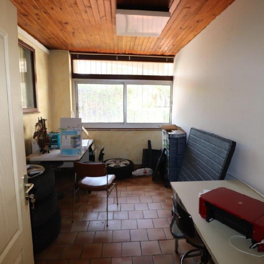  M.T.I. : Local / Bureau | PERPIGNAN (66000) | 174 m2 | 145 000 € 