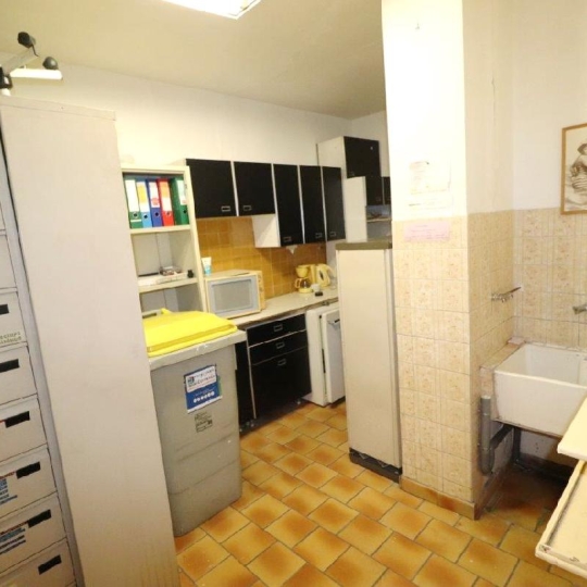  M.T.I. : Local / Bureau | PERPIGNAN (66000) | 174 m2 | 145 000 € 