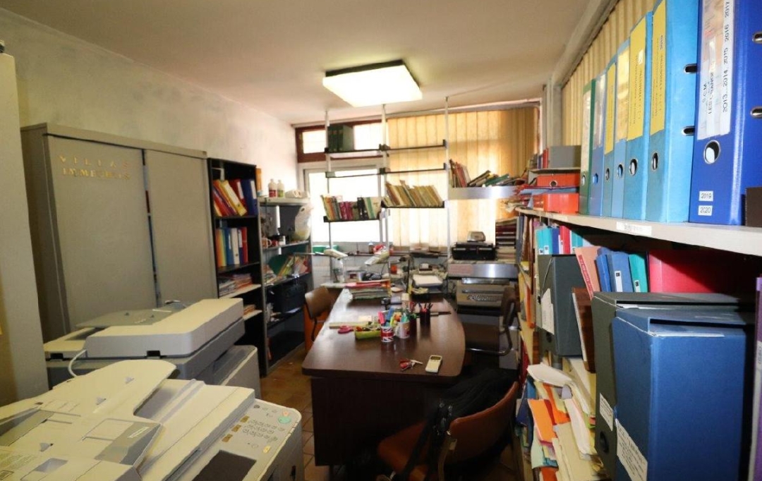 M.T.I. : Local / Bureau | PERPIGNAN (66000) | 174 m2 | 145 000 € 