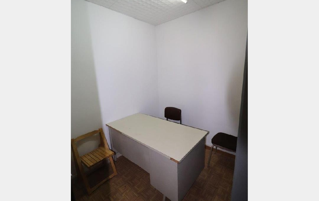 M.T.I. : Local / Bureau | PERPIGNAN (66000) | 174 m2 | 145 000 € 