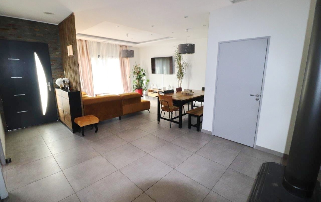 M.T.I. : Maison / Villa | BANYULS-DELS-ASPRES (66300) | 143 m2 | 239 000 € 
