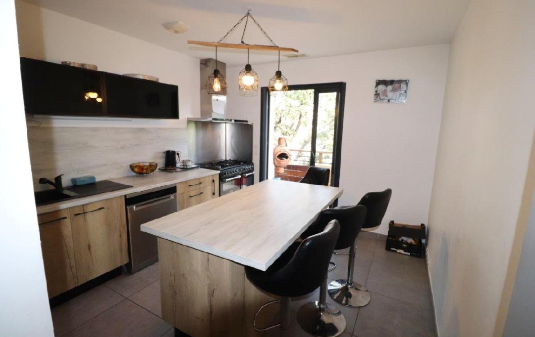 M.T.I. : Maison / Villa | BANYULS-DELS-ASPRES (66300) | 143 m2 | 239 000 € 