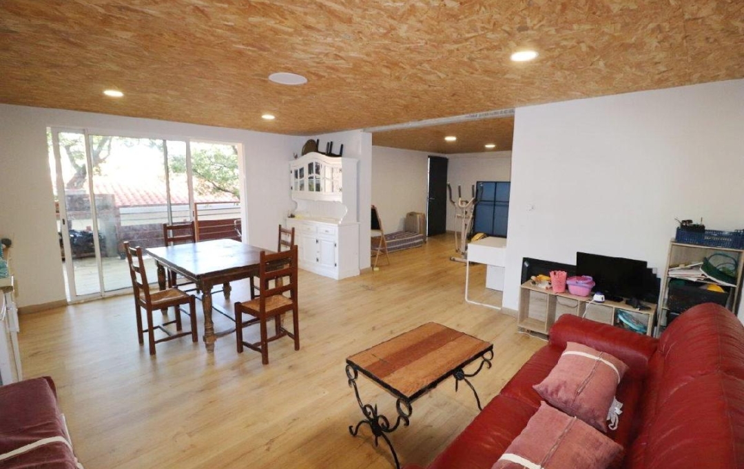 M.T.I. : Maison / Villa | BANYULS-DELS-ASPRES (66300) | 143 m2 | 239 000 € 