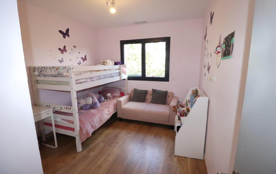 M.T.I. : Maison / Villa | BANYULS-DELS-ASPRES (66300) | 143 m2 | 239 000 € 