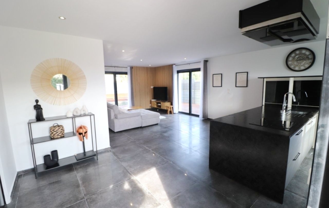 M.T.I. : Maison / Villa | CORNEILLA-LA-RIVIERE (66550) | 135 m2 | 385 000 € 
