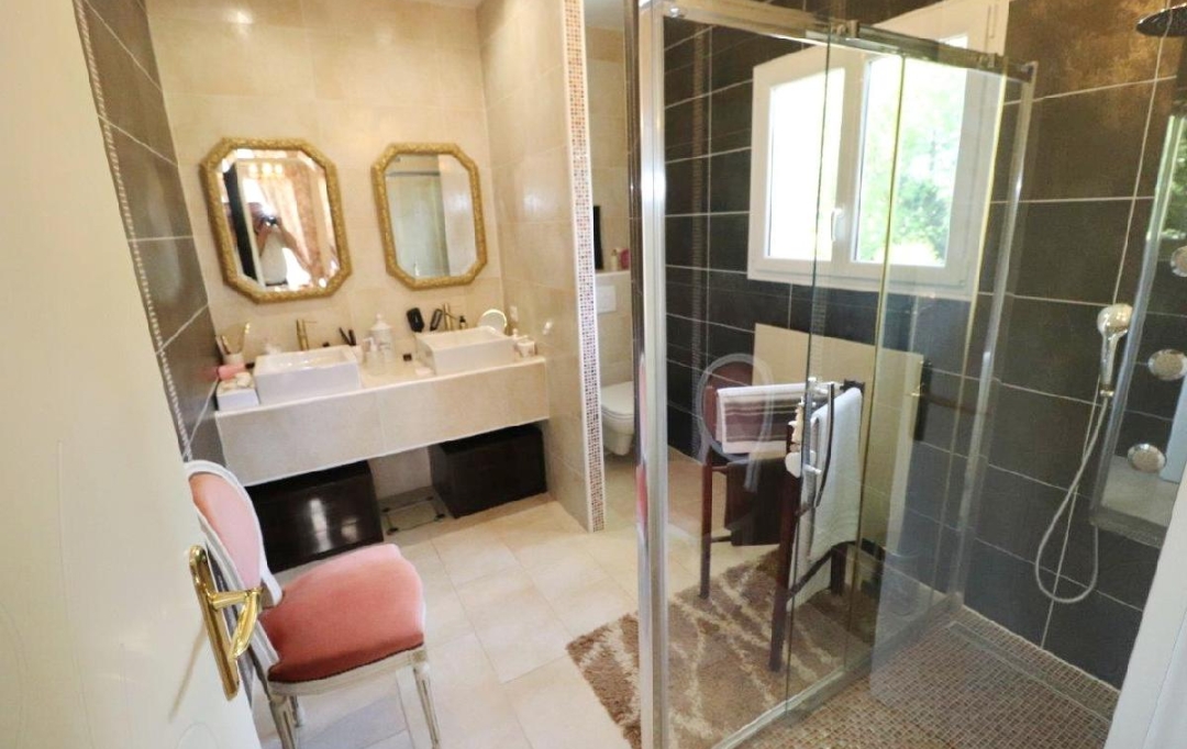 M.T.I. : Maison / Villa | SAINTE-MARIE (66470) | 200 m2 | 590 000 € 