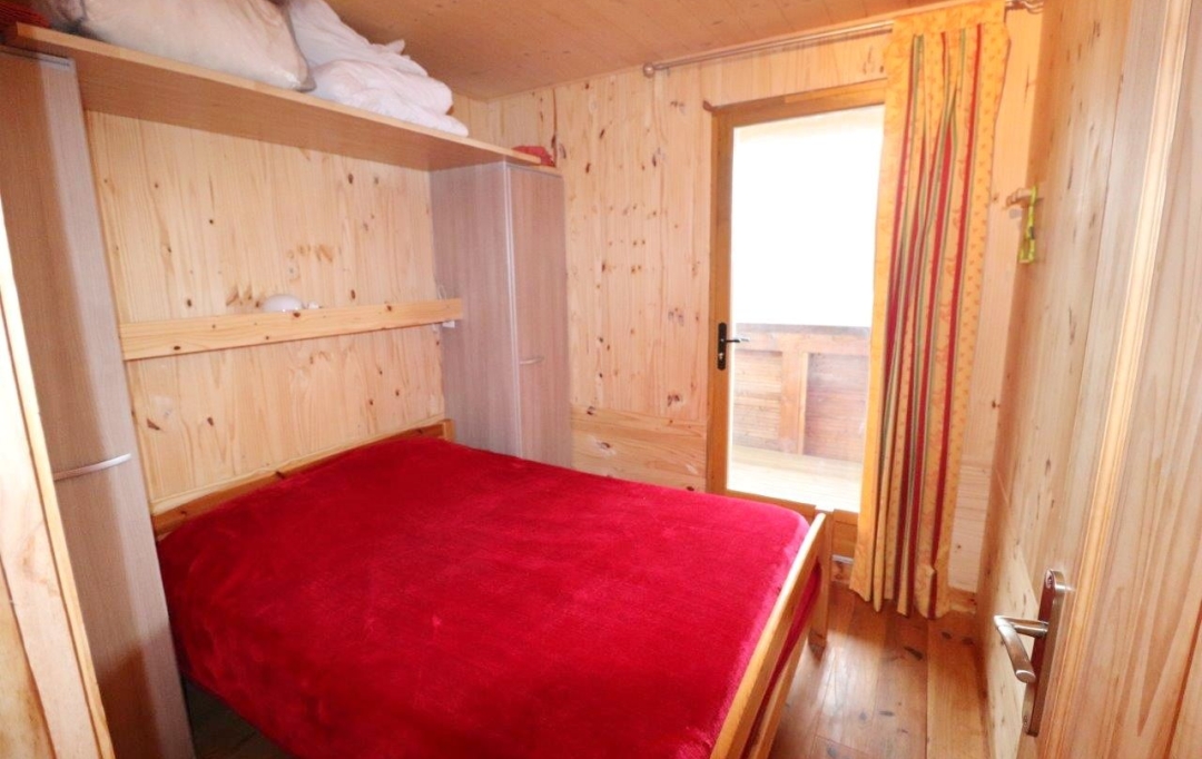 M.T.I. : Maison / Villa | FORMIGUERES (66210) | 80 m2 | 230 000 € 