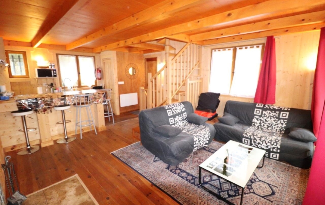 M.T.I. : Maison / Villa | FORMIGUERES (66210) | 80 m2 | 230 000 € 