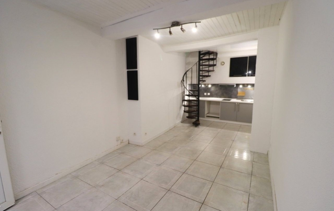 M.T.I. : Maison / Villa | ILLE-SUR-TET (66130) | 53 m2 | 69 000 &euro; 