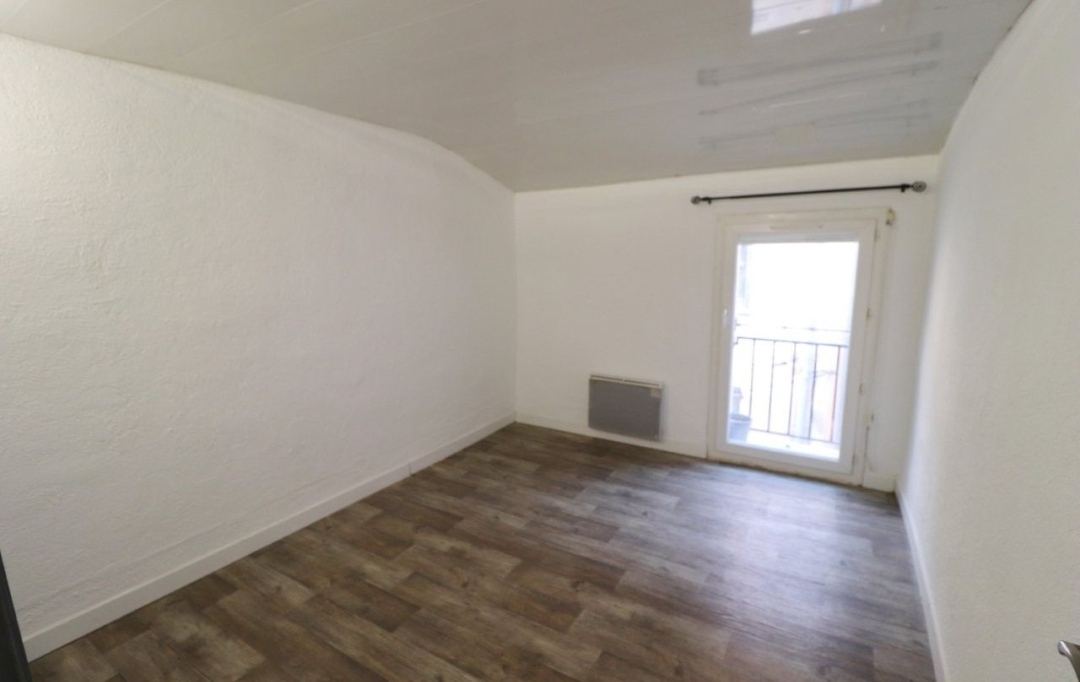 M.T.I. : Maison / Villa | ILLE-SUR-TET (66130) | 53 m2 | 69 000 &euro; 