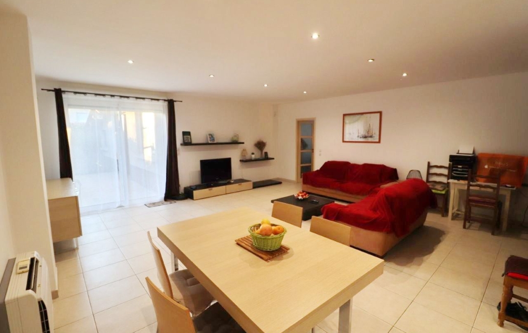 M.T.I. : Maison / Villa | MILLAS (66170) | 180 m2 | 369 000 € 