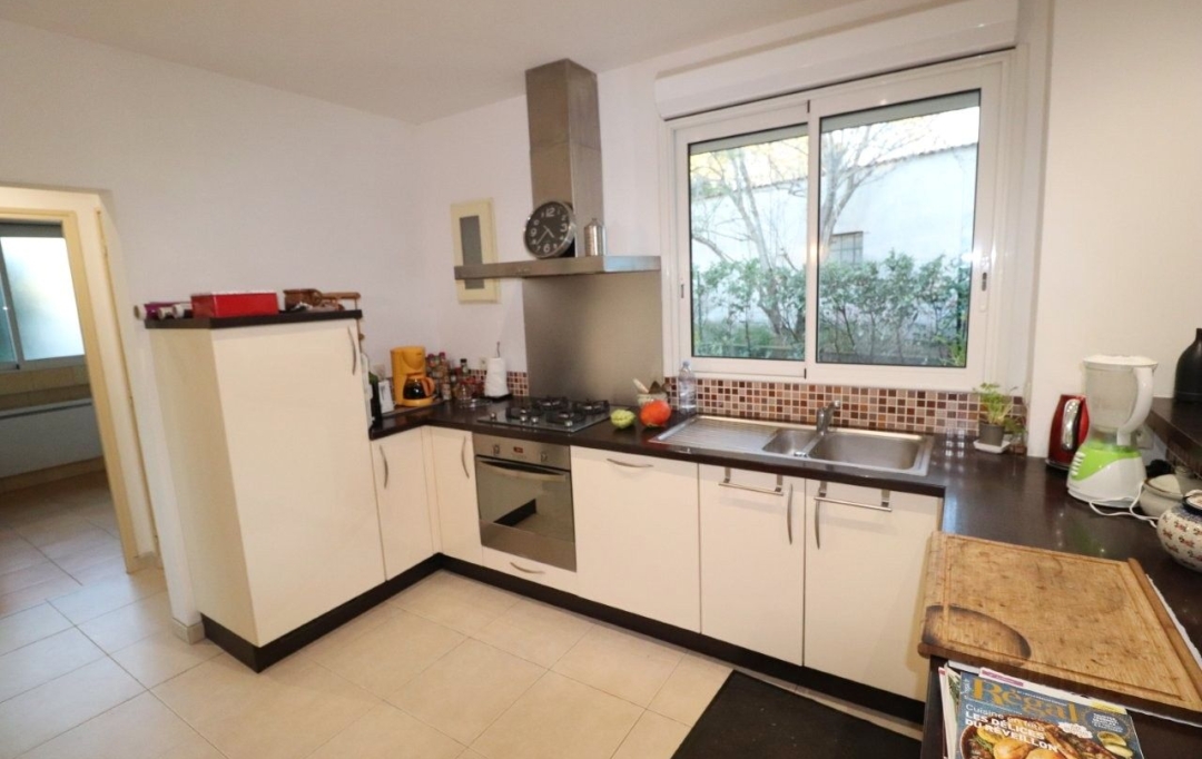 M.T.I. : Maison / Villa | MILLAS (66170) | 180 m2 | 369 000 € 