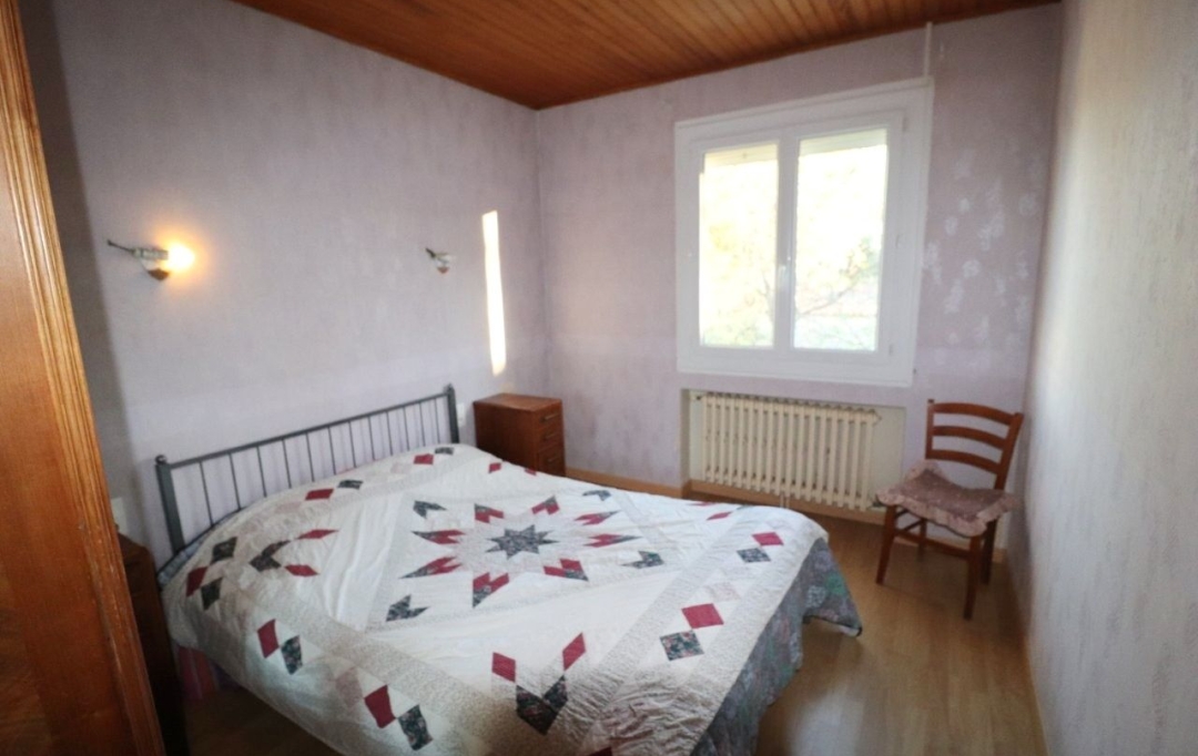 M.T.I. : Maison / Villa | MILLAS (66170) | 180 m2 | 369 000 € 