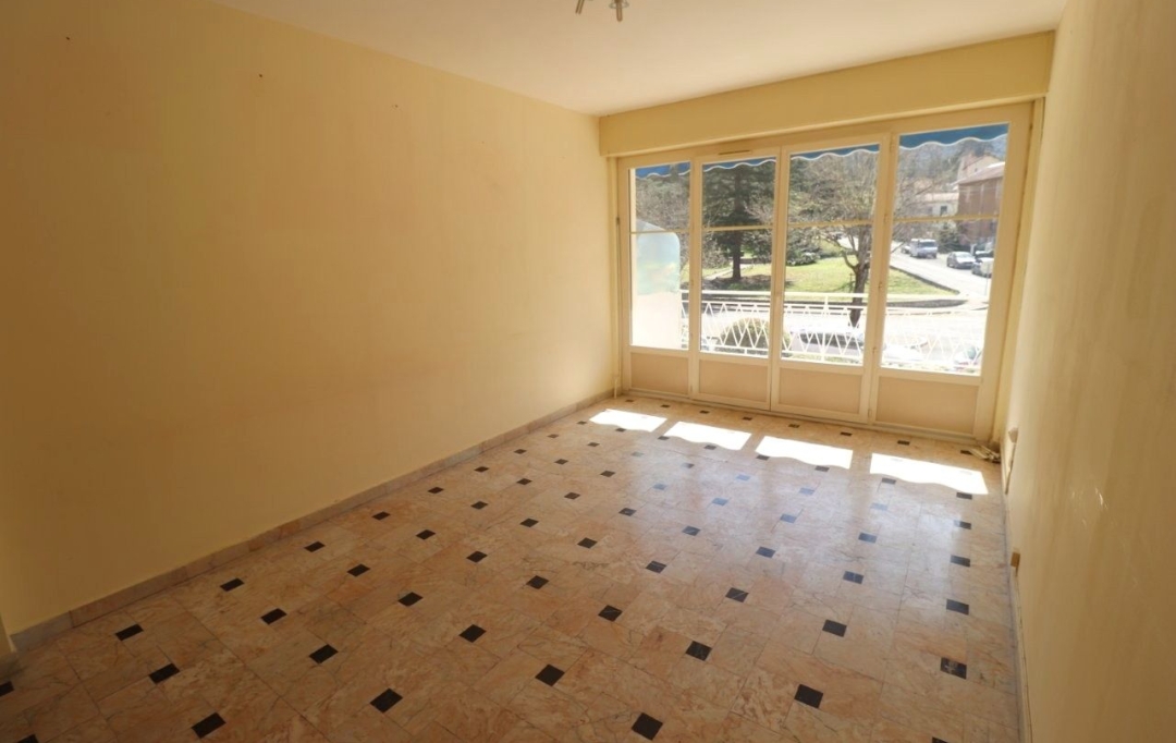 M.T.I. : Appartement | VERNET-LES-BAINS (66820) | 52 m2 | 52 000 € 