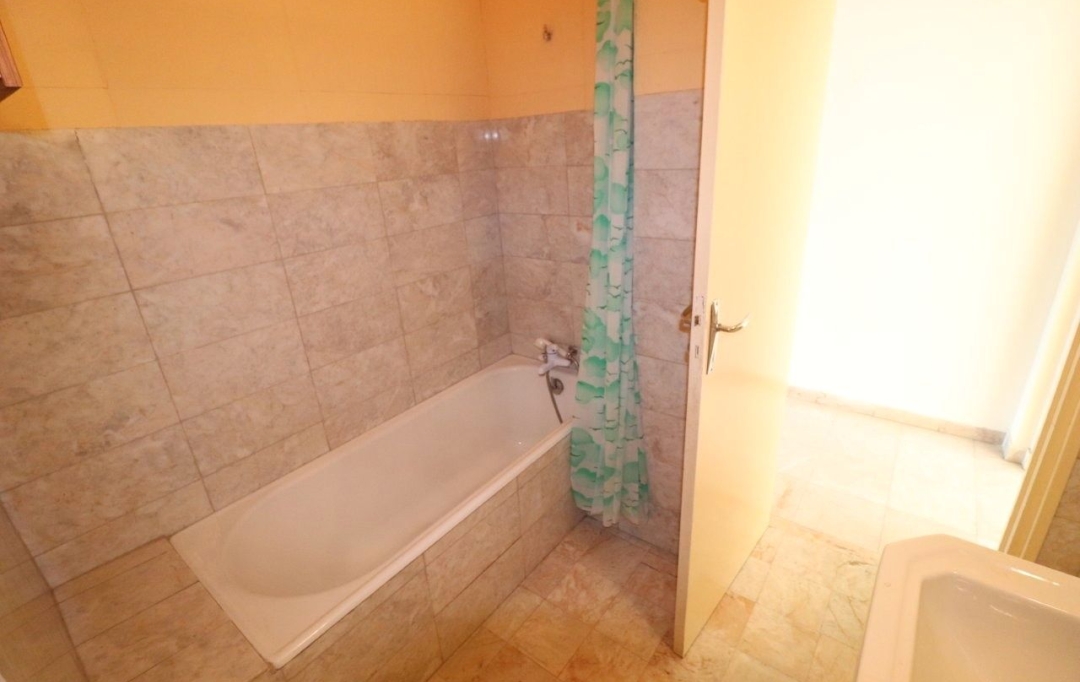 M.T.I. : Appartement | VERNET-LES-BAINS (66820) | 52 m2 | 52 000 € 