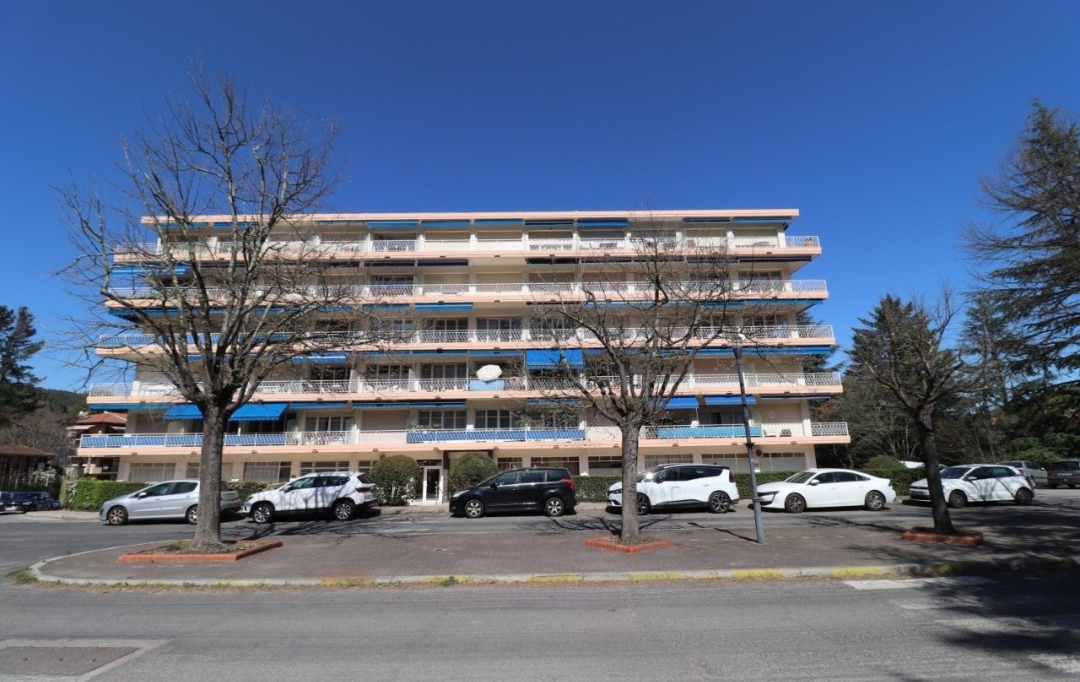 M.T.I. : Appartement | VERNET-LES-BAINS (66820) | 52 m2 | 52 000 € 