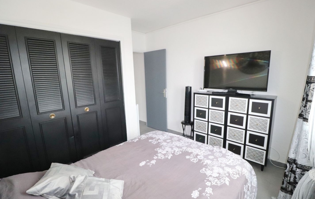 M.T.I. : Appartement | LE BARCARES (66420) | 27 m2 | 105 000 € 