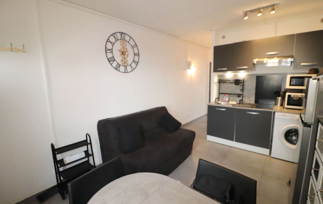 M.T.I. : Appartement | LE BARCARES (66420) | 27 m2 | 105 000 € 