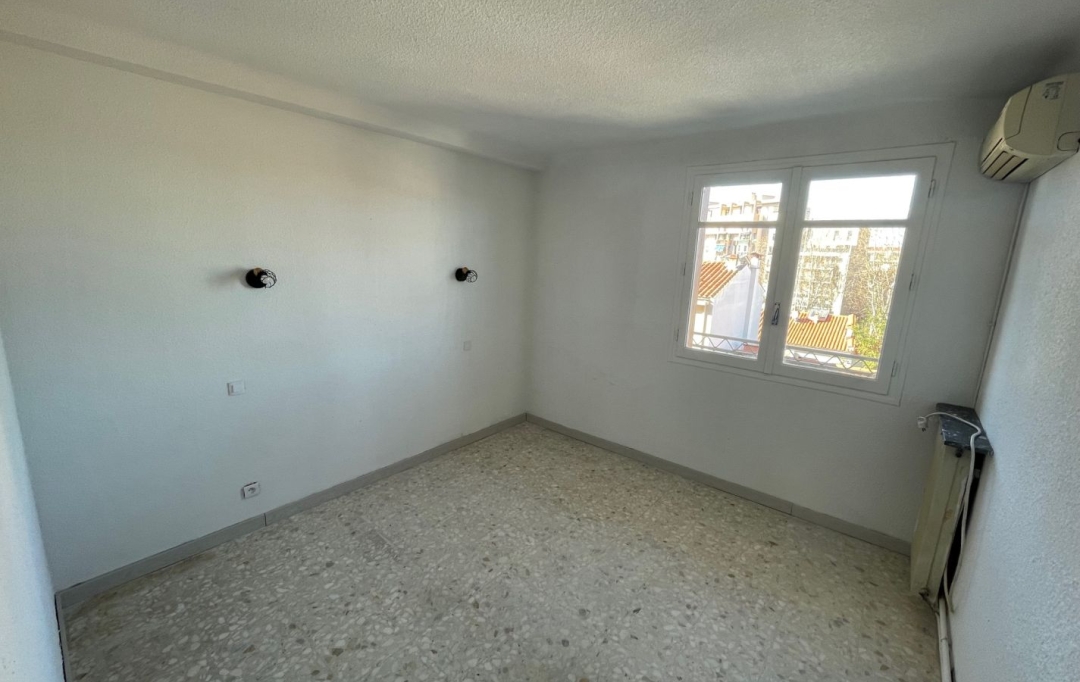 M.T.I. : Appartement | PERPIGNAN (66000) | 85 m2 | 112 000 € 