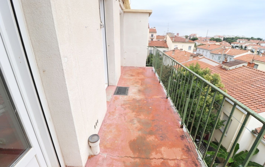 M.T.I. : Appartement | PERPIGNAN (66000) | 94 m2 | 138 000 € 