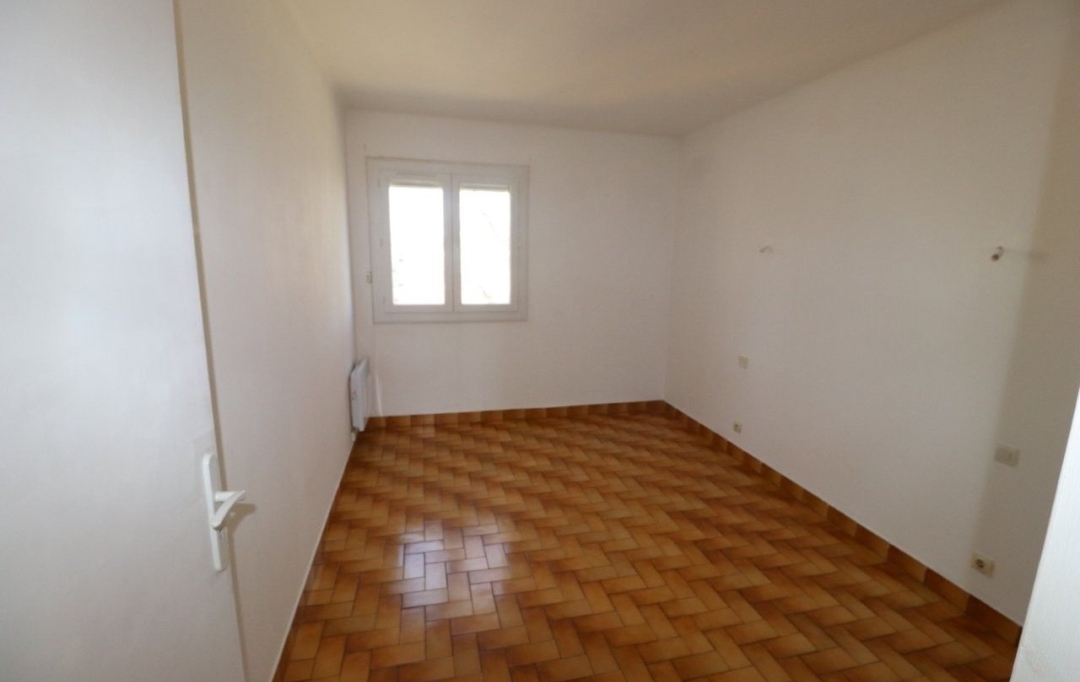 M.T.I. : Appartement | PERPIGNAN (66000) | 62 m2 | 60 000 &euro; 