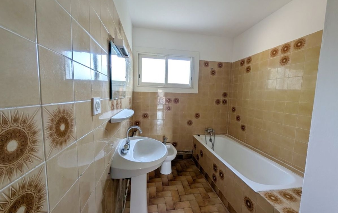 M.T.I. : Appartement | PERPIGNAN (66000) | 62 m2 | 60 000 &euro; 