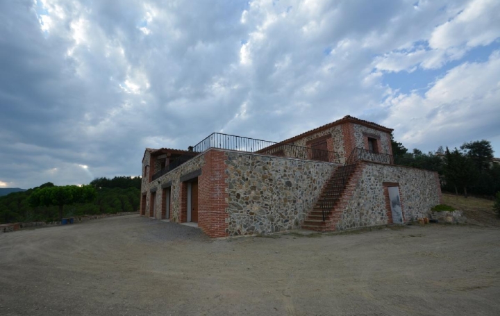 Maison THUIR 150 m2 755 000 € Maison THUIR 150 m2 755 000 €