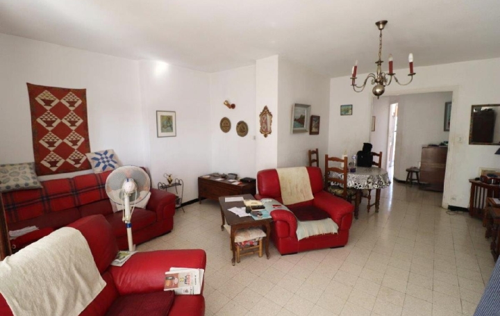 Appartement P4 PERPIGNAN 84 m2 95 000 € Appartement P4 PERPIGNAN 84 m2 95 000 €